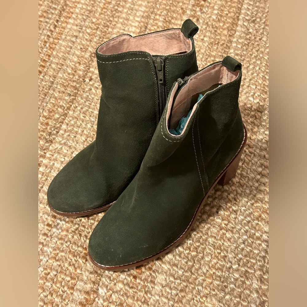 Seychelles Suede Green Boots